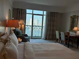 Premium SA at 4 Seasons Hotel