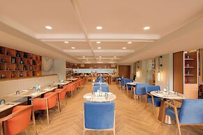 Lemon Tree Hotel Mall of Dehradun