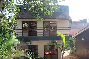 Montane Safaris Hotel Entebbe