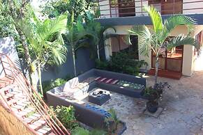 Montane Safaris Hotel Entebbe