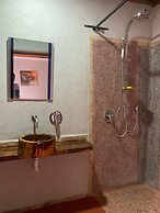 Montane Safaris Hotel Entebbe