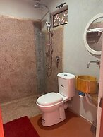 Montane Safaris Hotel Entebbe