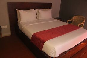 Montane Safaris Hotel Entebbe