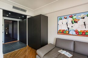 Beachfront Studio With Terrace by Wonderful Italy