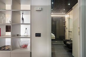 Beachfront Studio With Terrace by Wonderful Italy