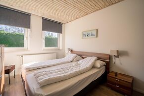 Tastefully Furnished Detached Bungalow
