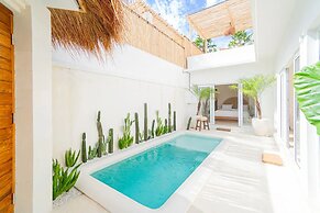 Kokomo Villas by Aayan