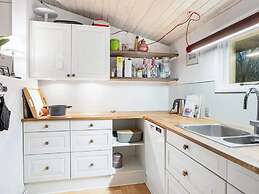 5 Star Holiday Home in Dronningmolle