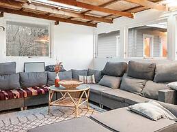 5 Star Holiday Home in Dronningmolle