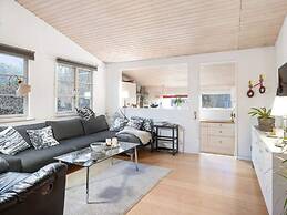 5 Star Holiday Home in Dronningmolle