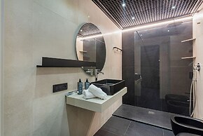 Beachfront Studio with Terrace by Wonderful Italy