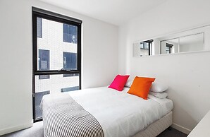 2 bed Apartment in Trendy Collingwood