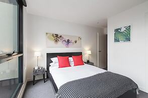 2 bed Apartment in Trendy Collingwood