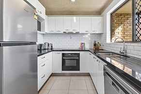 3-bed Waterfront Apartment With Private Patio