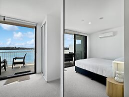 Deluxe 3-bed Unit With Views