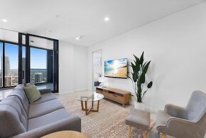 Luxe Oceanfront 1-bed High Rise With Pool & Gym