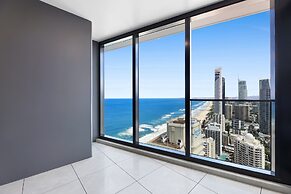 Luxe Oceanfront 1-bed High Rise With Pool & Gym