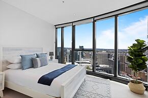 Breathtaking City Views 1-bed With Pool, BBQ & Gym