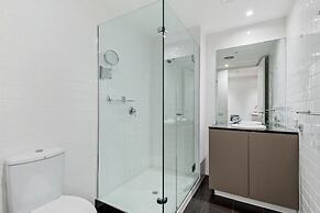 Stylish and Spacious 2-bed Apartment Melbourne