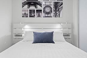 Stylish and Spacious 2-bed Apartment Melbourne