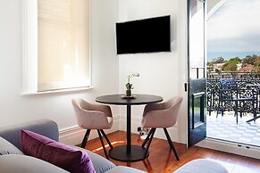 Charming Studio With Balcony in Inner-city Glebe