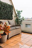 Lakeside 3-bed Apartment With Jacuzzi