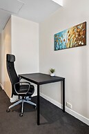 Spacious Melbourne CBD 2-bed Close to Everything