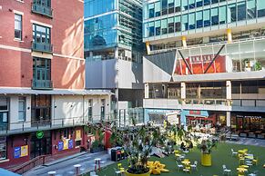 Spacious Melbourne CBD 2-bed Close to Everything