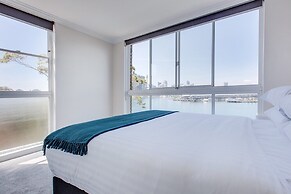 Wake up to Sydney Harbour