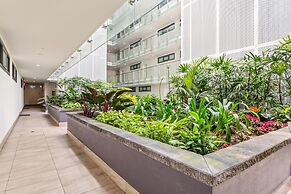 Coastal 2-bed Apartment Near Beach