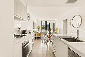 Coastal 2-bed Apartment Near Beach