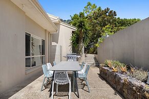 Spacious 4-bed Family Retreat With Pool