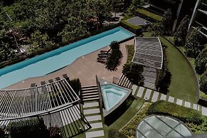 1-bed With Amazing Views, Pool, Gym, BBQ & Parking