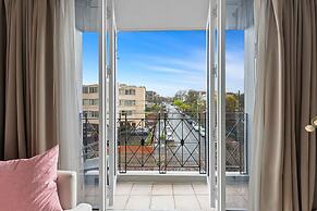 Lovely Boutique 1-bed Unit With Gym & Pool