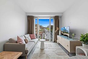 Lovely Boutique 1-bed Unit With Gym & Pool