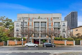 Lovely Boutique 1-bed Unit With Gym & Pool