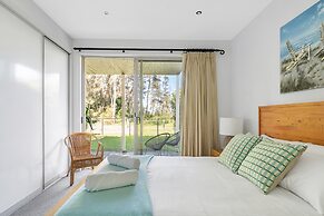 3-bed Seaside Serenity Escape at Long Beach