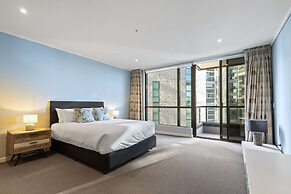 2-bed Inner-city Pad With Gym