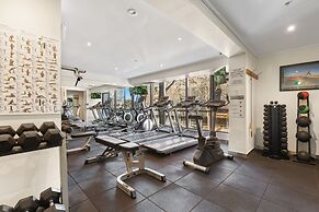 2-bed Inner-city Pad With Gym
