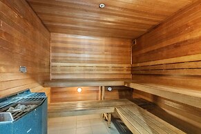 2-bed Inner-city Pad With Gym
