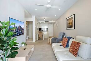 Cosy 1-bed With River Views, Pool, Gym & BBQ