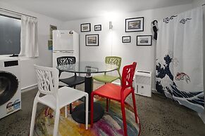 Surfie Pad 10 min Walk to Beach and Dining