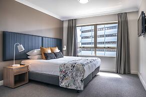 Central 1-bed With Parking, Pool, Sauna & Gym