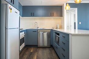 Central 1-bed With Parking, Pool, Sauna & Gym