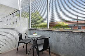 Beautifully Cosy St Kilda Apartment