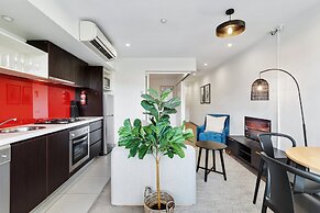 Beautifully Cosy St Kilda Apartment