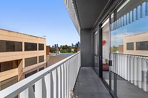 Sleek South Melbourne Pad, 1-bed by Albert Park