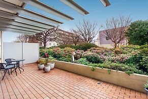 Madecomfy Spacious Canberra LI