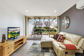 Madecomfy Spacious Canberra LI