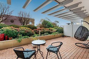 Madecomfy Spacious Canberra LI